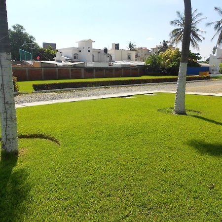 Suites Las Palmas Hotel Y Villas Manzanillo Exterior photo