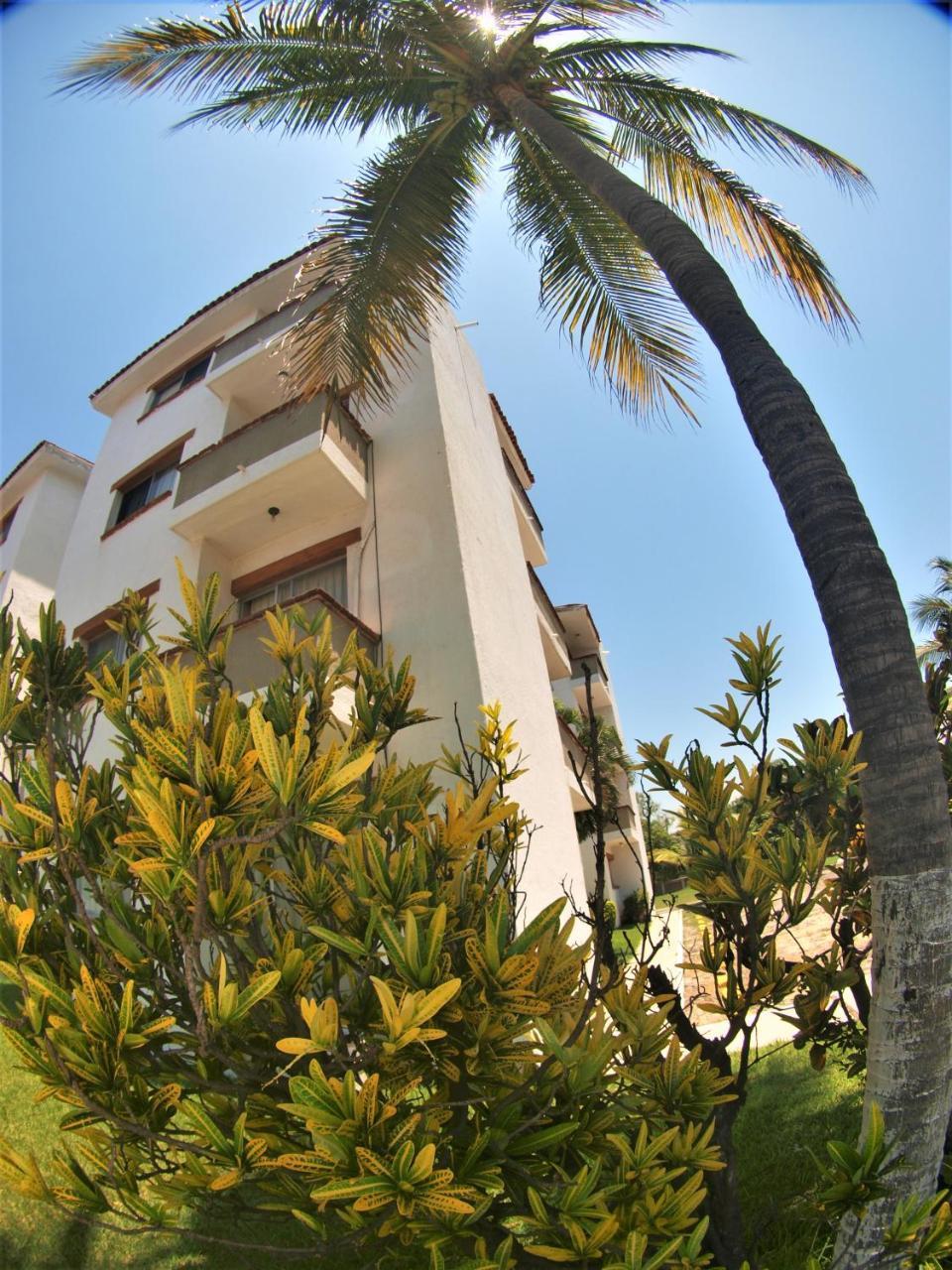Suites Las Palmas Hotel Y Villas Manzanillo Exterior photo